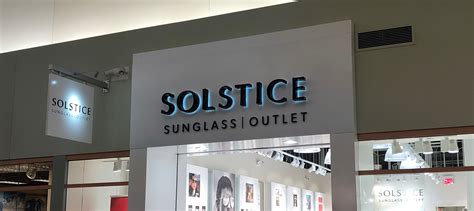 sunglasses outlet stores near me.